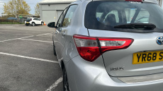 Toyota Yaris 1.5 Hybrid Icon Tech 5dr CVT Hybrid Hatchback